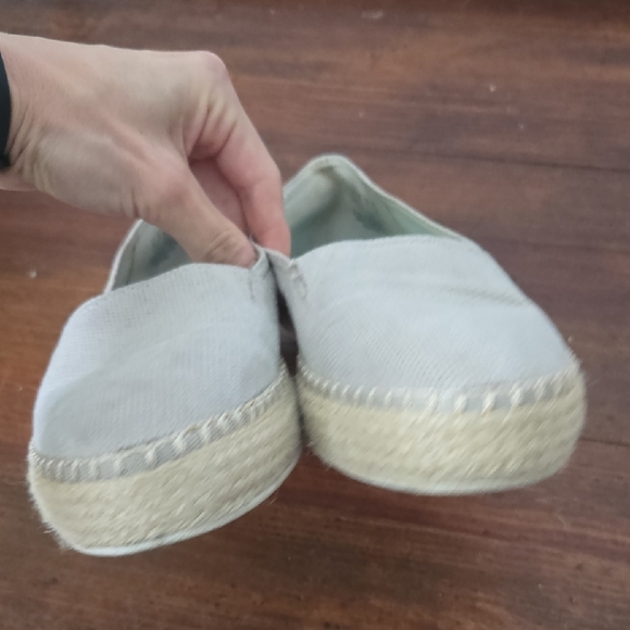 Dr. Scholl's Gray Espadrille Slip-Ons with Minimalist Design - Picture 4 of 7